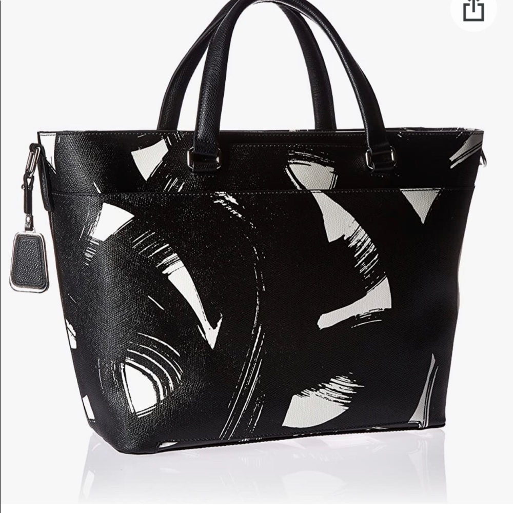 TUMI PURSE NWOT